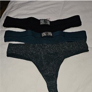 Victoria’s Secret Women’s Thong Underwear Lot All Size Medium 2 VS & 1 Aerie